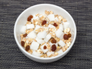 Frühstückmüesli mit Zuckerwürfeln